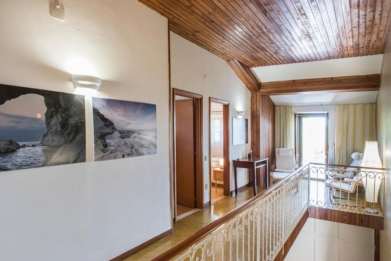M262 - Marcelli, Quadrilocale Ristrutturato Con Terrazzo Vista Mare 1P Exteriér fotografie