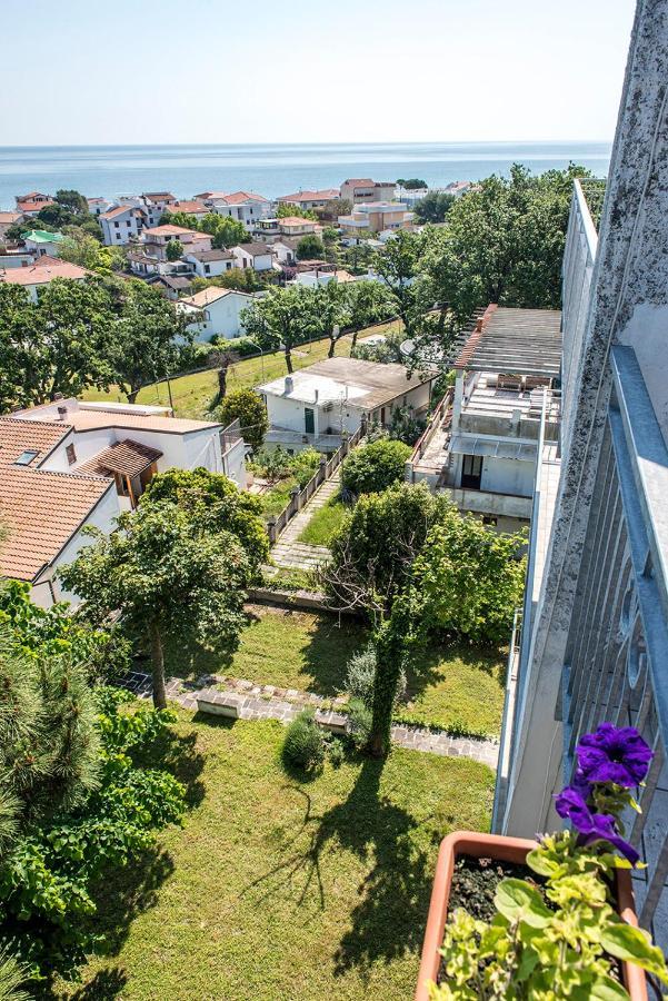 M262 - Marcelli, Quadrilocale Ristrutturato Con Terrazzo Vista Mare 1P Exteriér fotografie